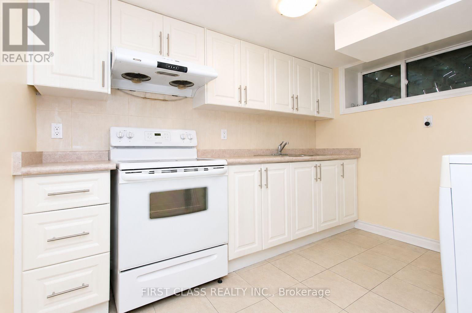 Bsmt - 371 Fesserton Road, Richmond Hill, Ontario  L4C 1G3 - Photo 9 - N13118778