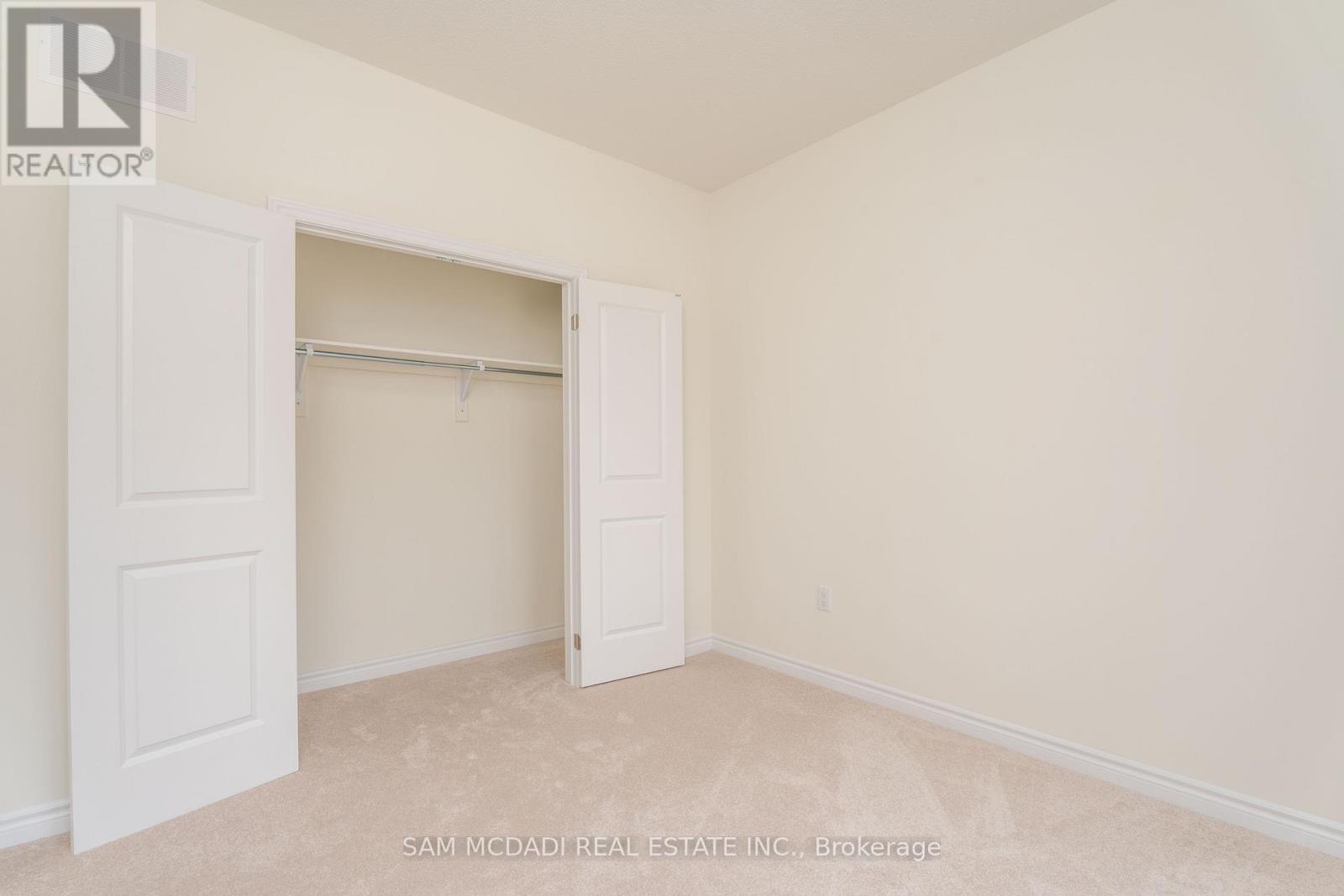 52 Fish Drive, Aurora, Ontario  L4G 4A7 - Photo 11 - N13118864