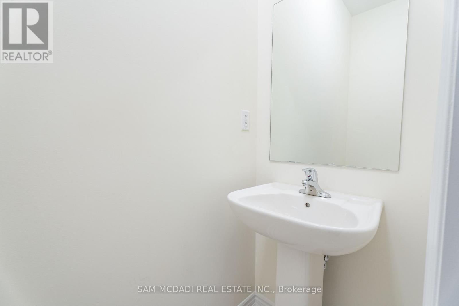 52 Fish Drive, Aurora, Ontario  L4G 4A7 - Photo 9 - N13118864