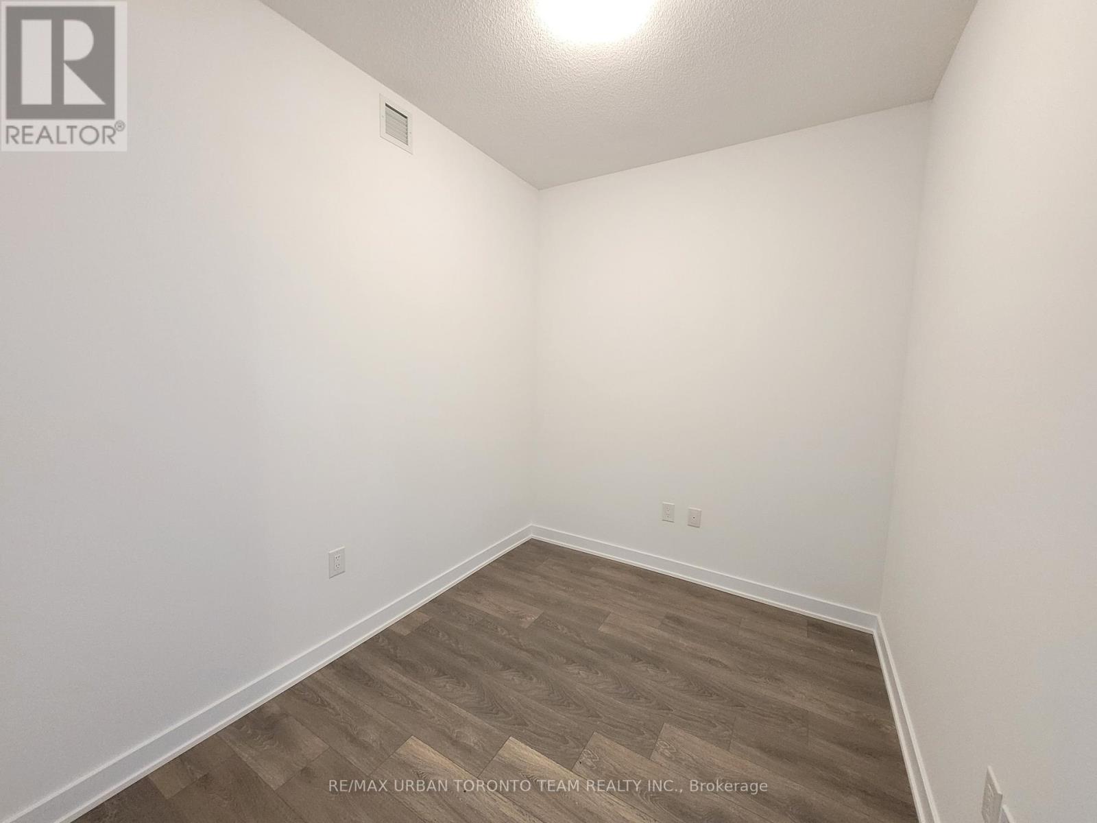1212 - 60 Honeycrisp Crescent, Vaughan, Ontario  L4K 0M7 - Photo 6 - N13119010