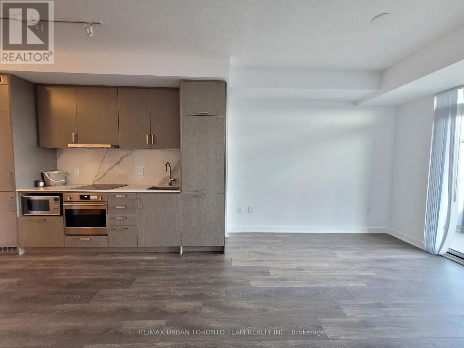 1212 - 60 Honeycrisp Crescent, Vaughan, Ontario  L4K 0M7 - Photo 8 - N13119010