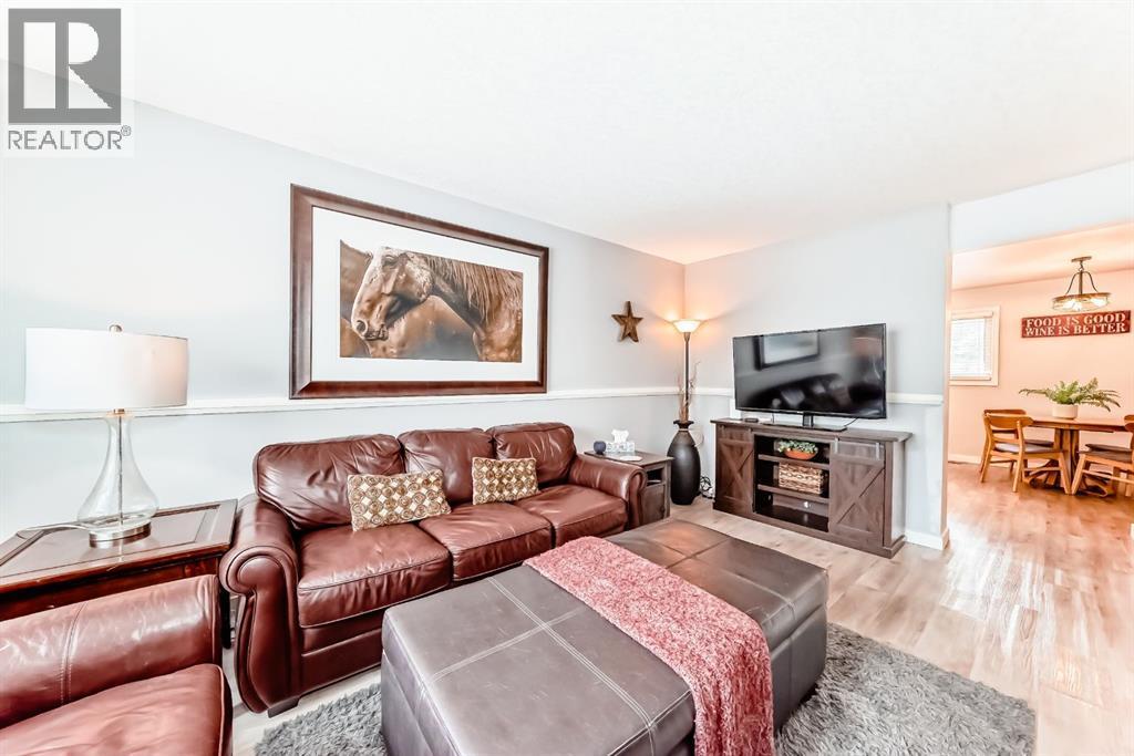 11, 800 Bowcroft Place, Cochrane, Alberta  T4C 1B9 - Photo 15 - A2309978
