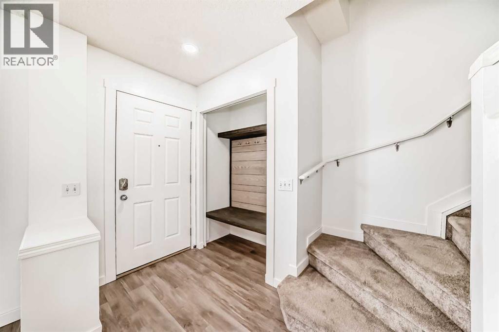 294 Elgin View SE, Calgary, Alberta  T2Z 4N6 - Photo 3 - A2282822