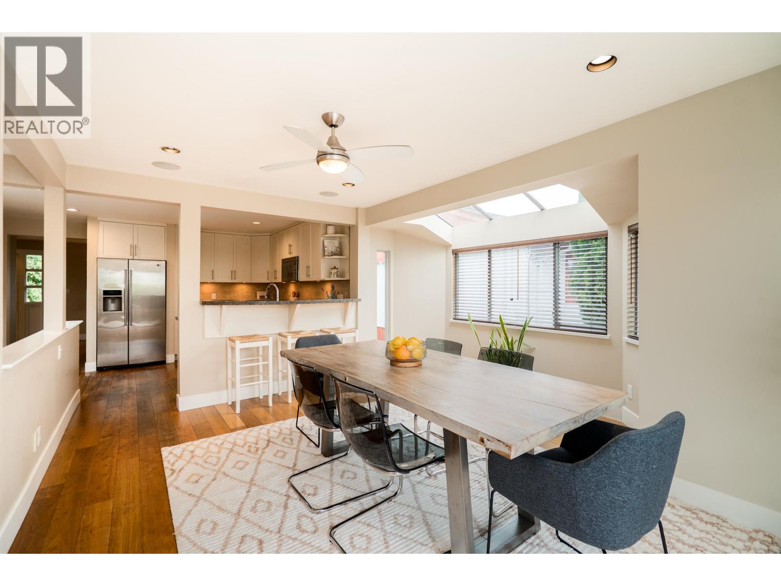 939 Calverhall Street, North Vancouver, British Columbia V7L 1Y1 - Photo 11 - R3122127