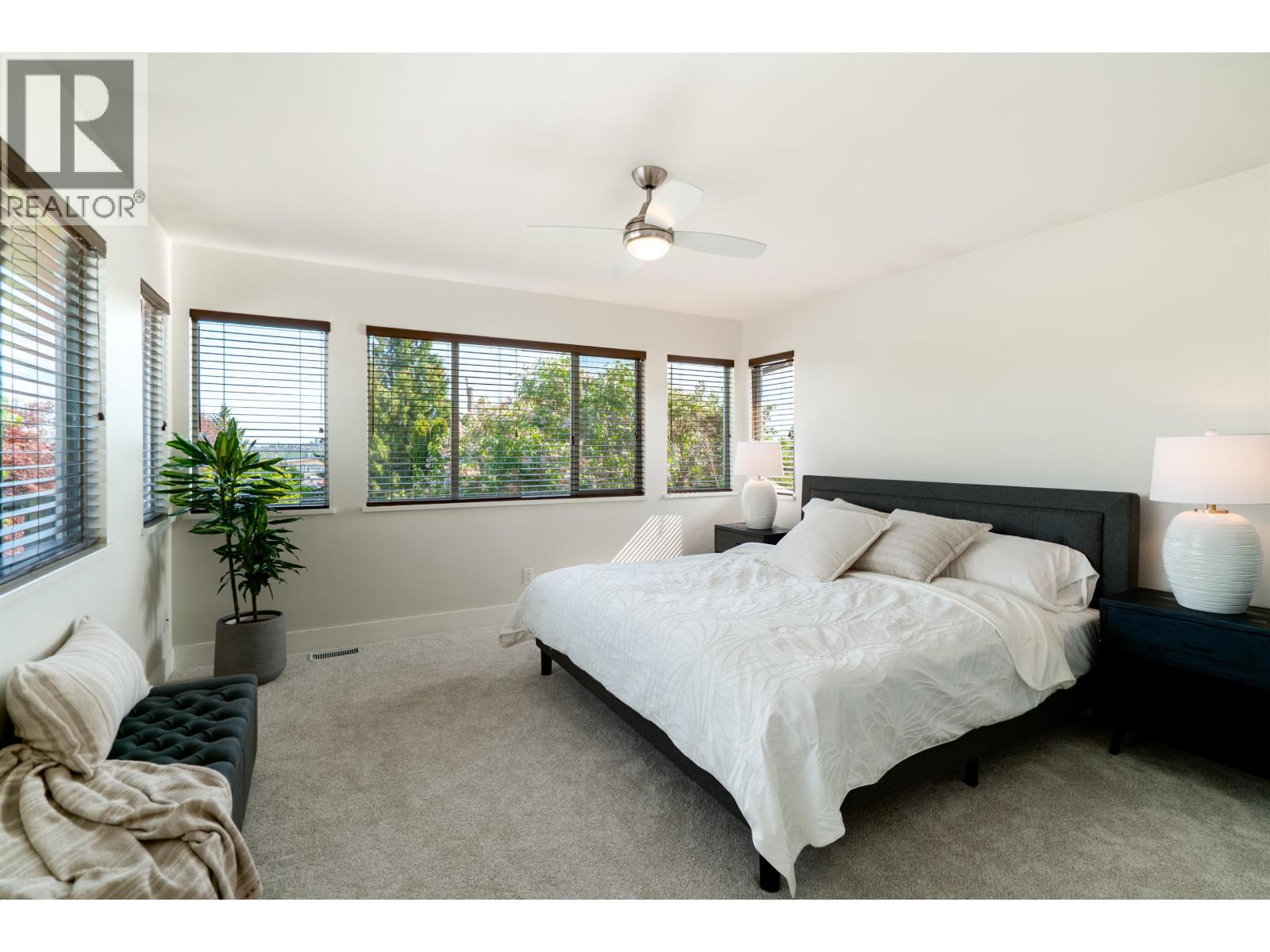 939 Calverhall Street, North Vancouver, British Columbia V7L 1Y1 - Photo 18 - R3122127