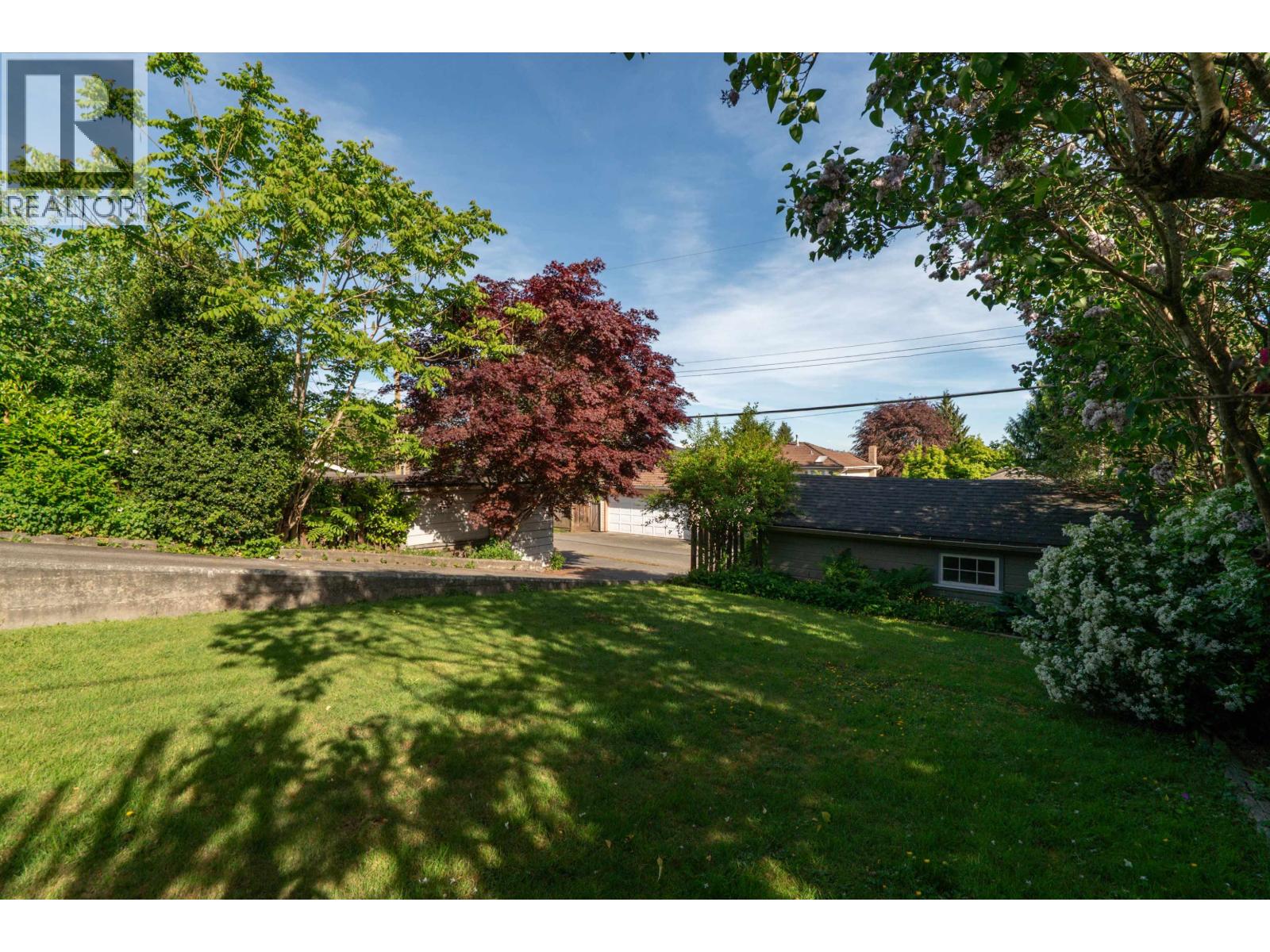 939 Calverhall Street, North Vancouver, British Columbia V7L 1Y1 - Photo 40 - R3122127