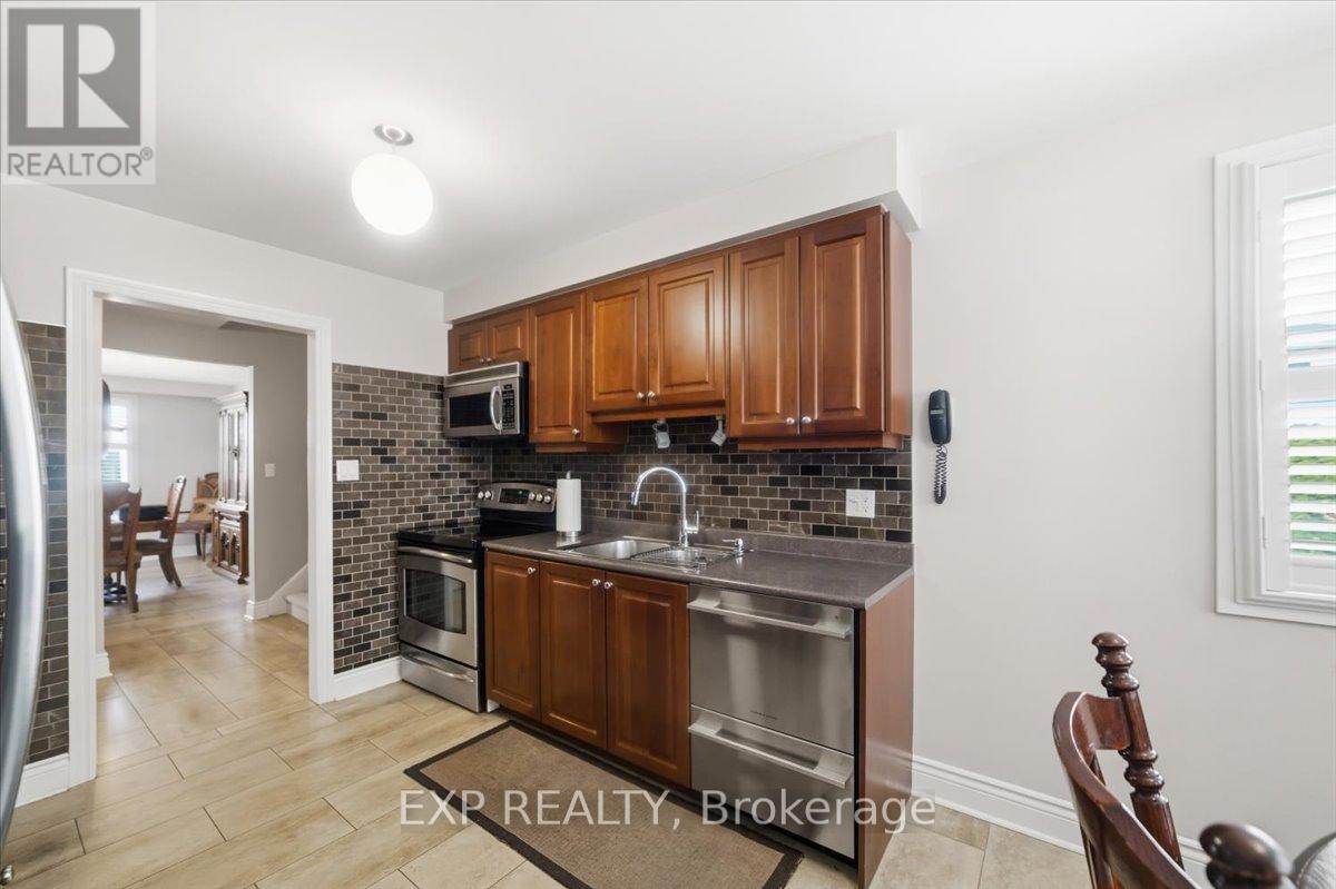 419 Michelle Row W, Mississauga, Ontario  L5A 3H2 - Photo 10 - W13118794