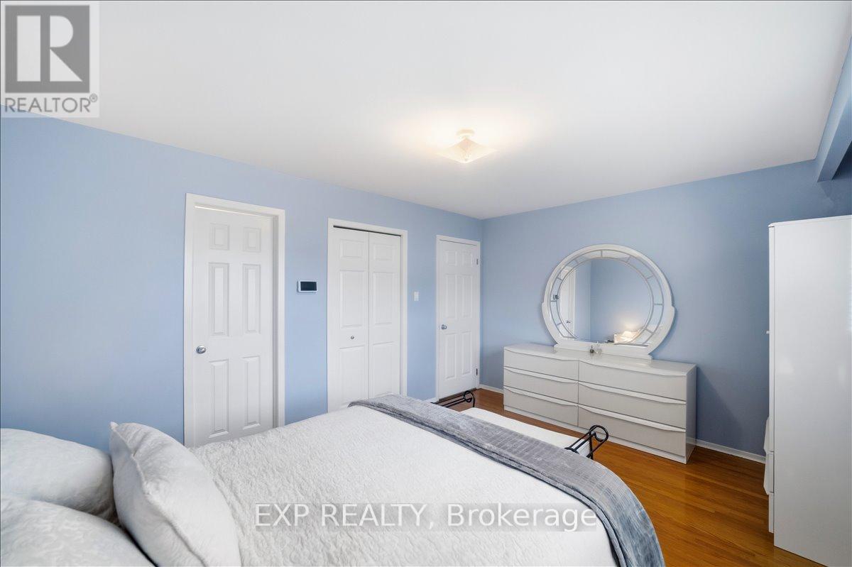 419 Michelle Row W, Mississauga, Ontario  L5A 3H2 - Photo 14 - W13118794