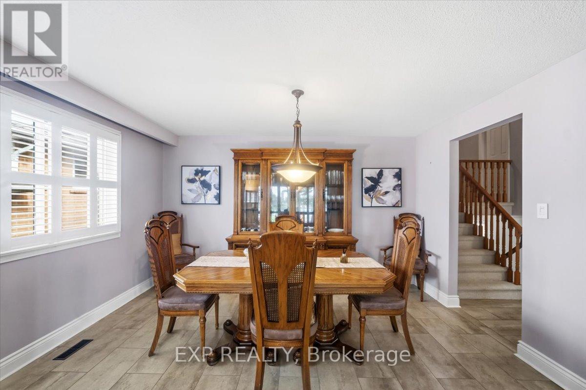 419 Michelle Row W, Mississauga, Ontario  L5A 3H2 - Photo 7 - W13118794
