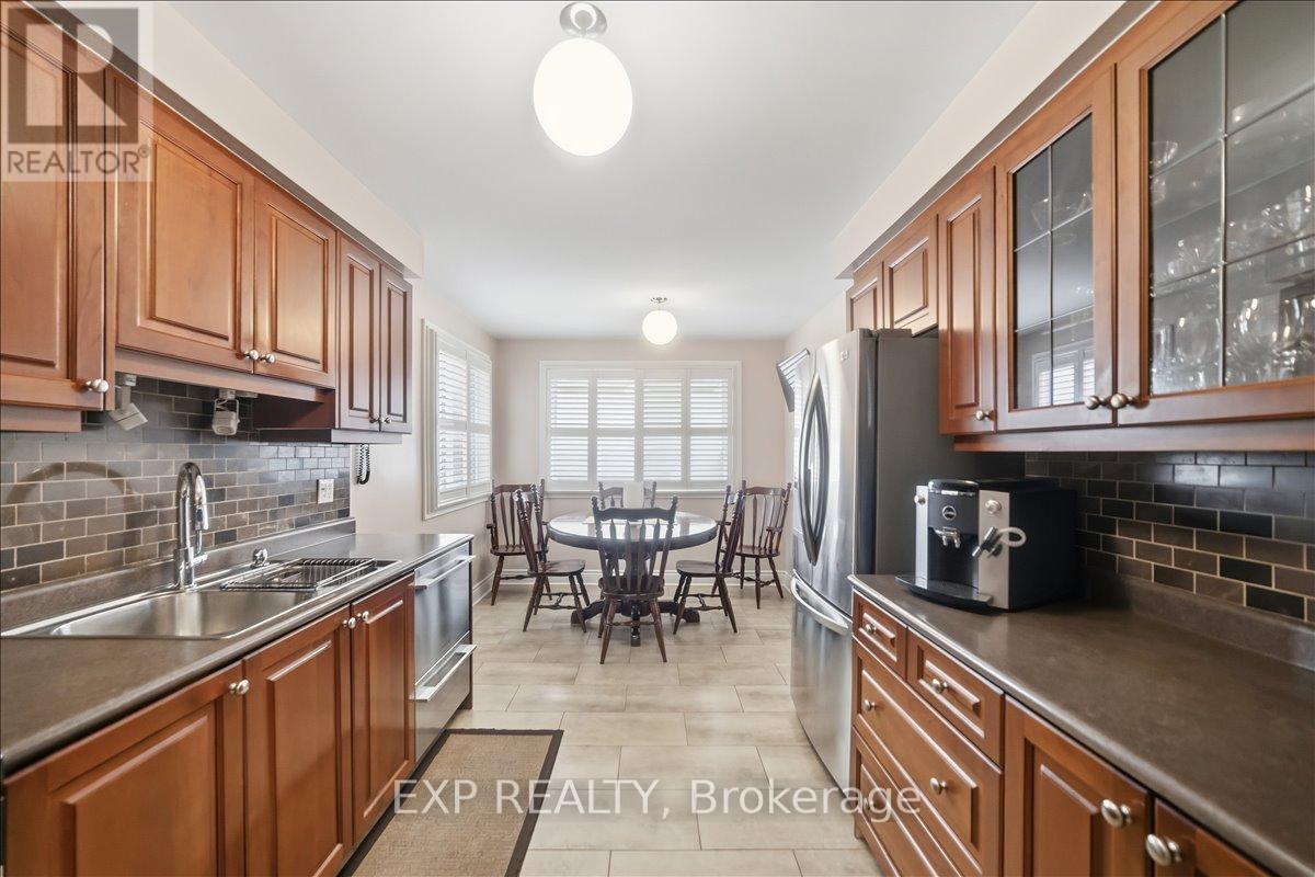 419 Michelle Row W, Mississauga, Ontario  L5A 3H2 - Photo 9 - W13118794