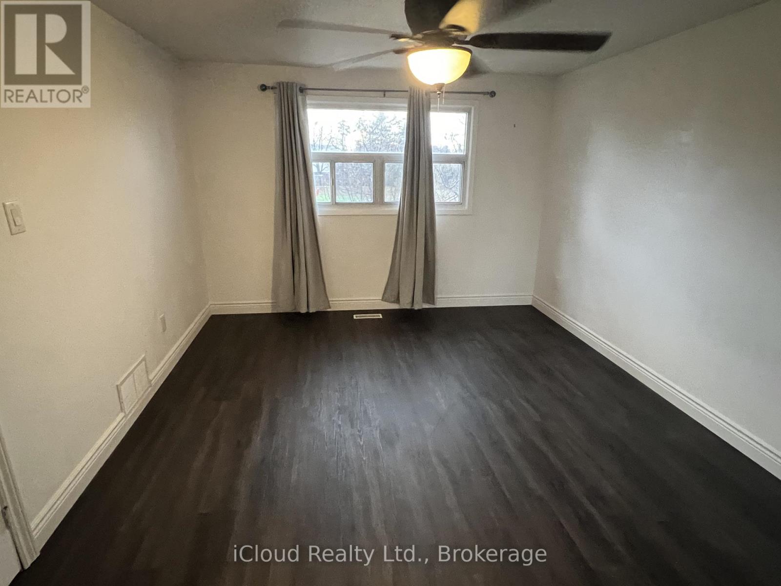30 Salisbury Circle, Brampton, Ontario  L6V 2Z5 - Photo 10 - W13118814