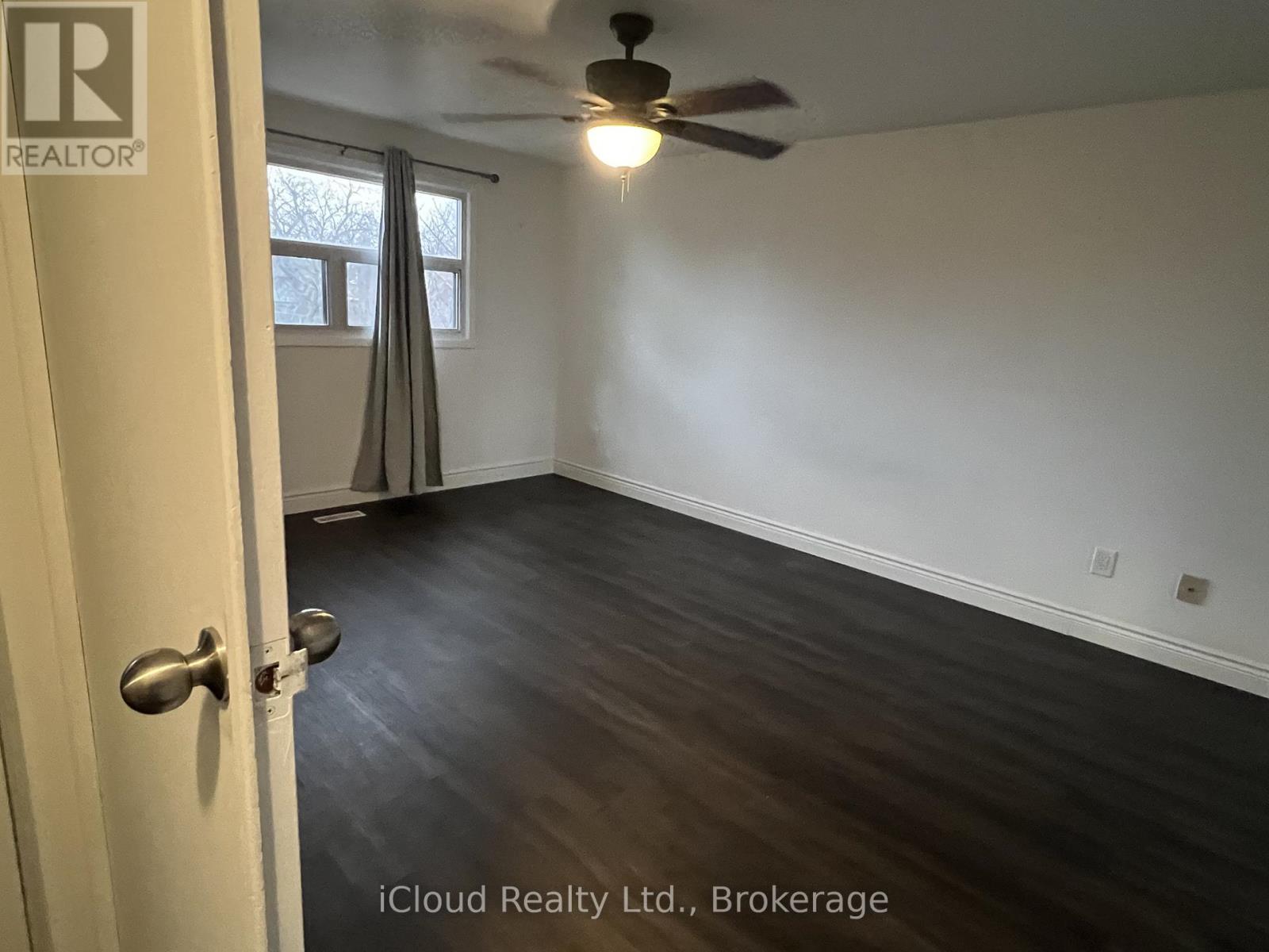 30 Salisbury Circle, Brampton, Ontario  L6V 2Z5 - Photo 12 - W13118814