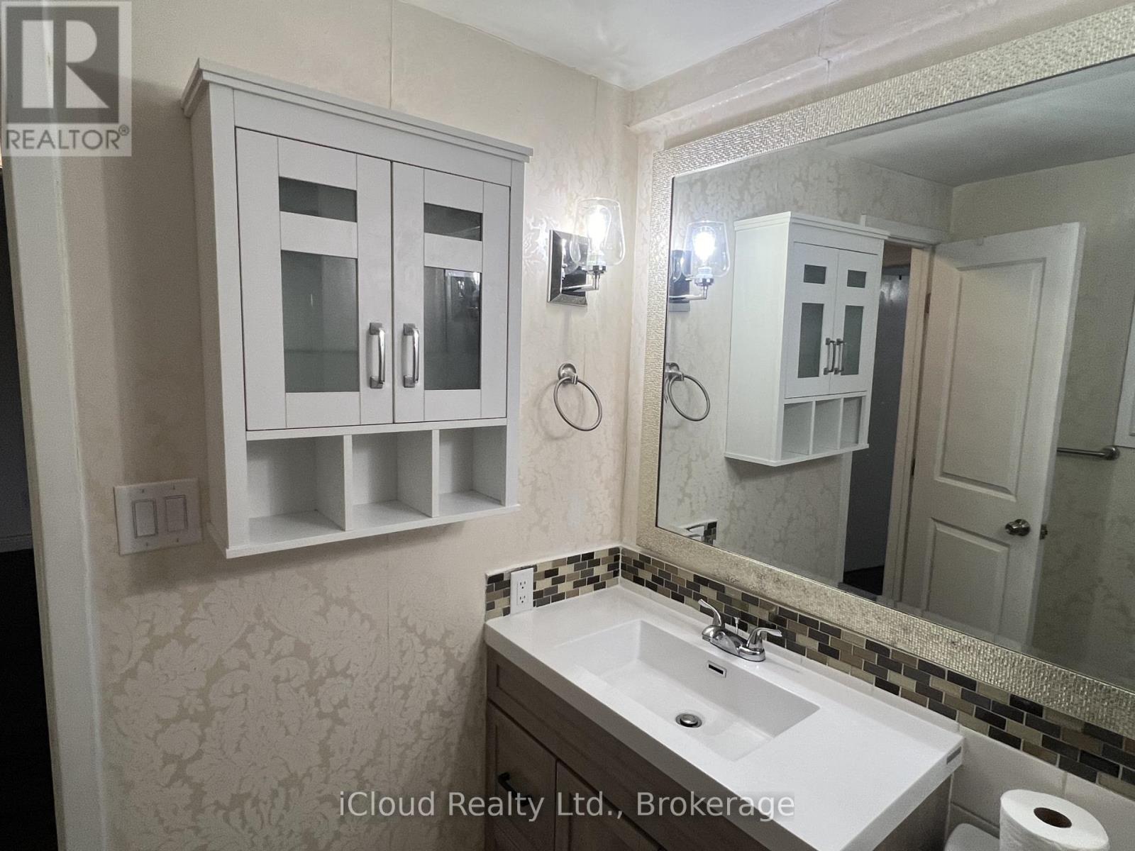 30 Salisbury Circle, Brampton, Ontario  L6V 2Z5 - Photo 17 - W13118814