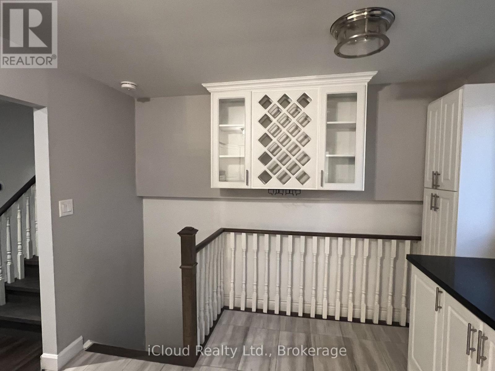 30 Salisbury Circle, Brampton, Ontario  L6V 2Z5 - Photo 9 - W13118814