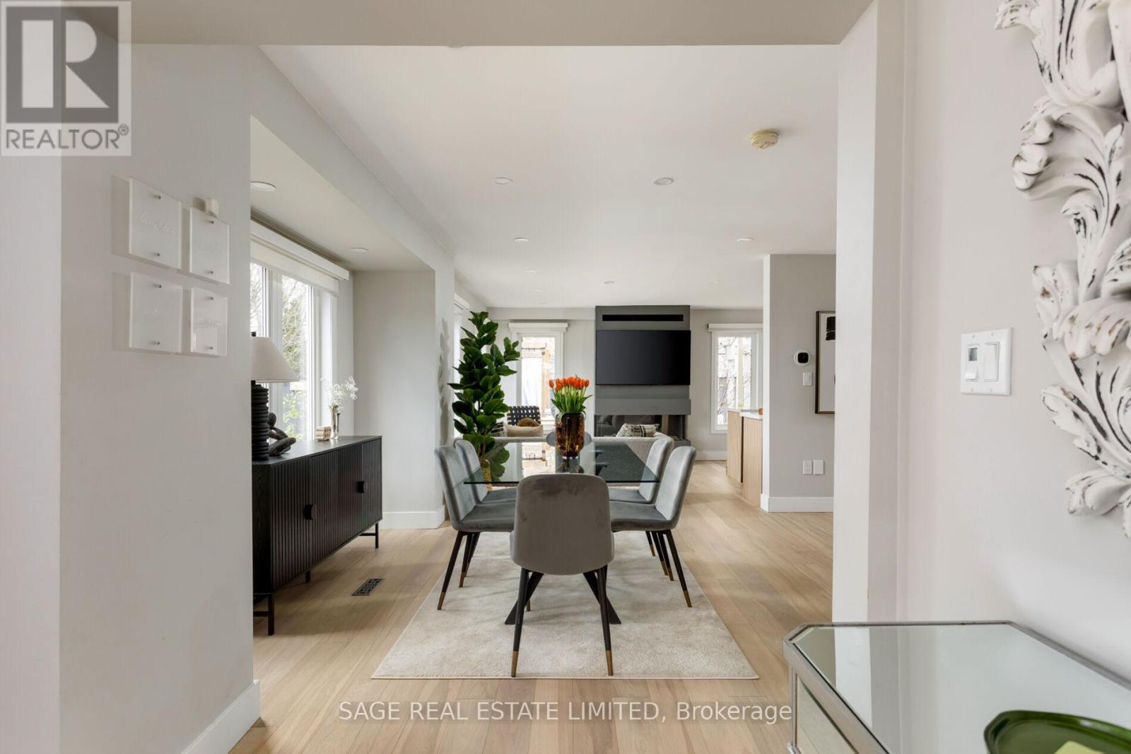 1463 Daventry Court, Mississauga, Ontario  L5N 7Z1 - Photo 9 - W13118882