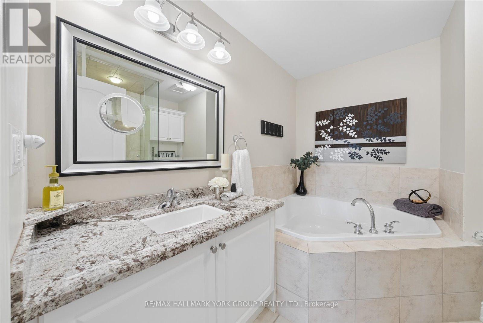 202 Duskywing Way, Oakville, Ontario  L6L 6X4 - Photo 16 - W13118906