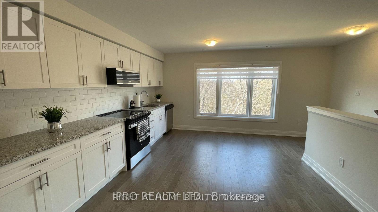 8 Creekbank Road, Toronto, Ontario  M6L 0A4 - Photo 16 - W13118918