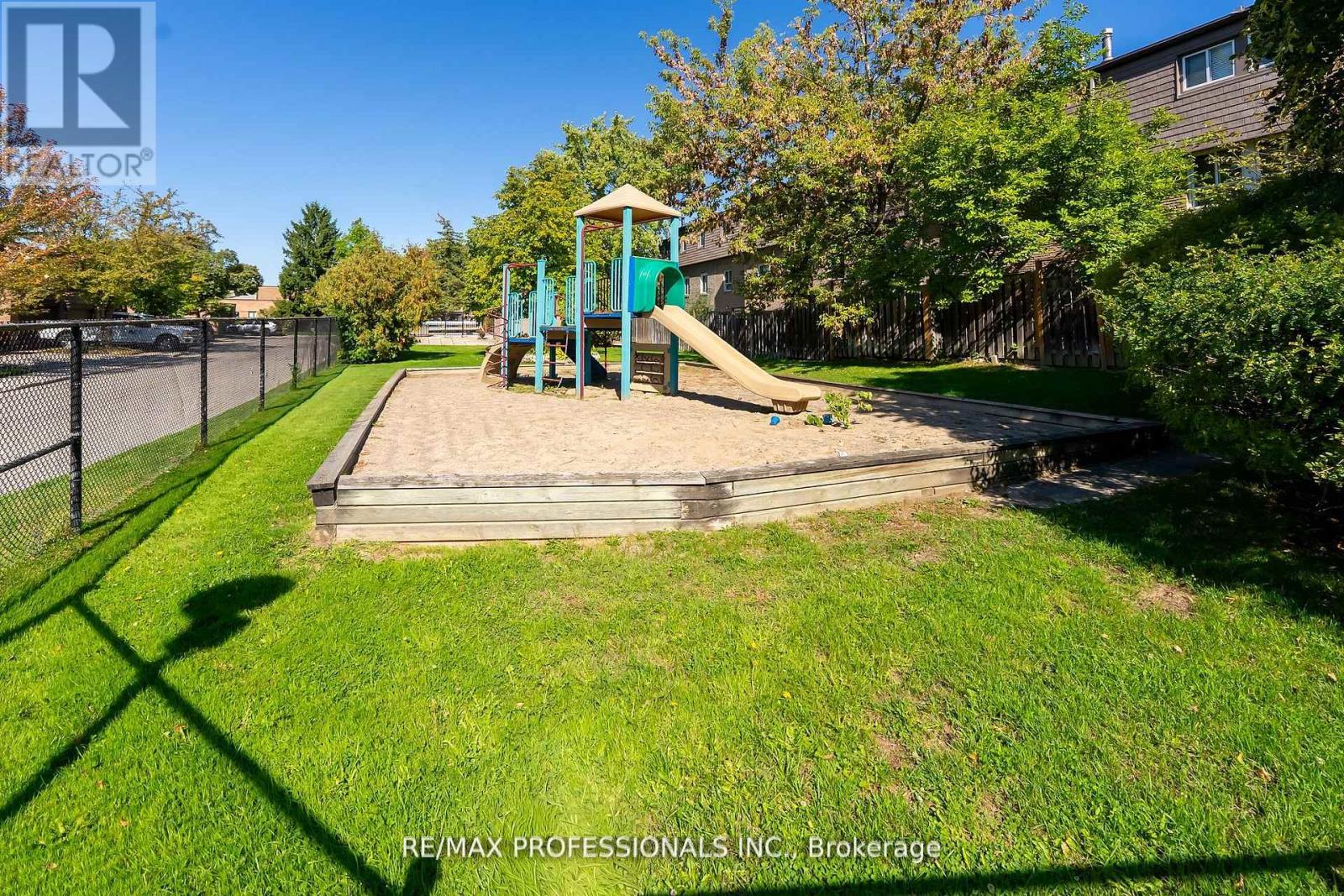 65 - 405 Hyacinthe Boulevard, Mississauga, Ontario  L5A 3N1 - Photo 37 - W13118944