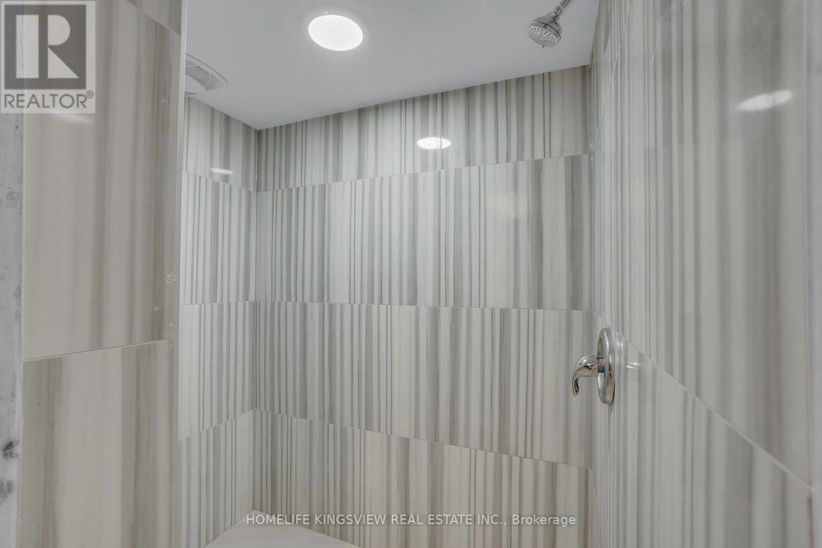 5502 Cosmic Crescent, Mississauga, Ontario  L4Z 3R9 - Photo 48 - W13118962