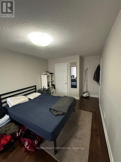 174 Twin Pines Crescent, Brampton, Ontario  L7A 1N6 - Photo 6 - W13118972