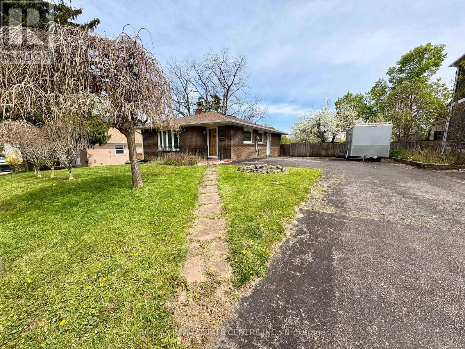 260 Sydney Street, Milton, Ontario  L9T 1E1 - Photo 4 - W13118994