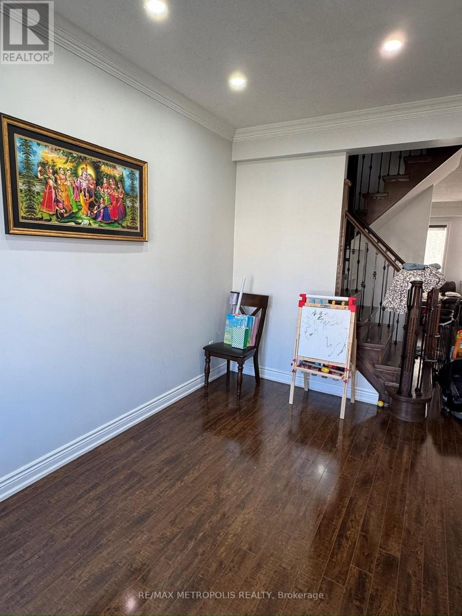 Main - 24 Viceroy Crescent, Brampton, Ontario  L7A 1V6 - Photo 12 - W13119020