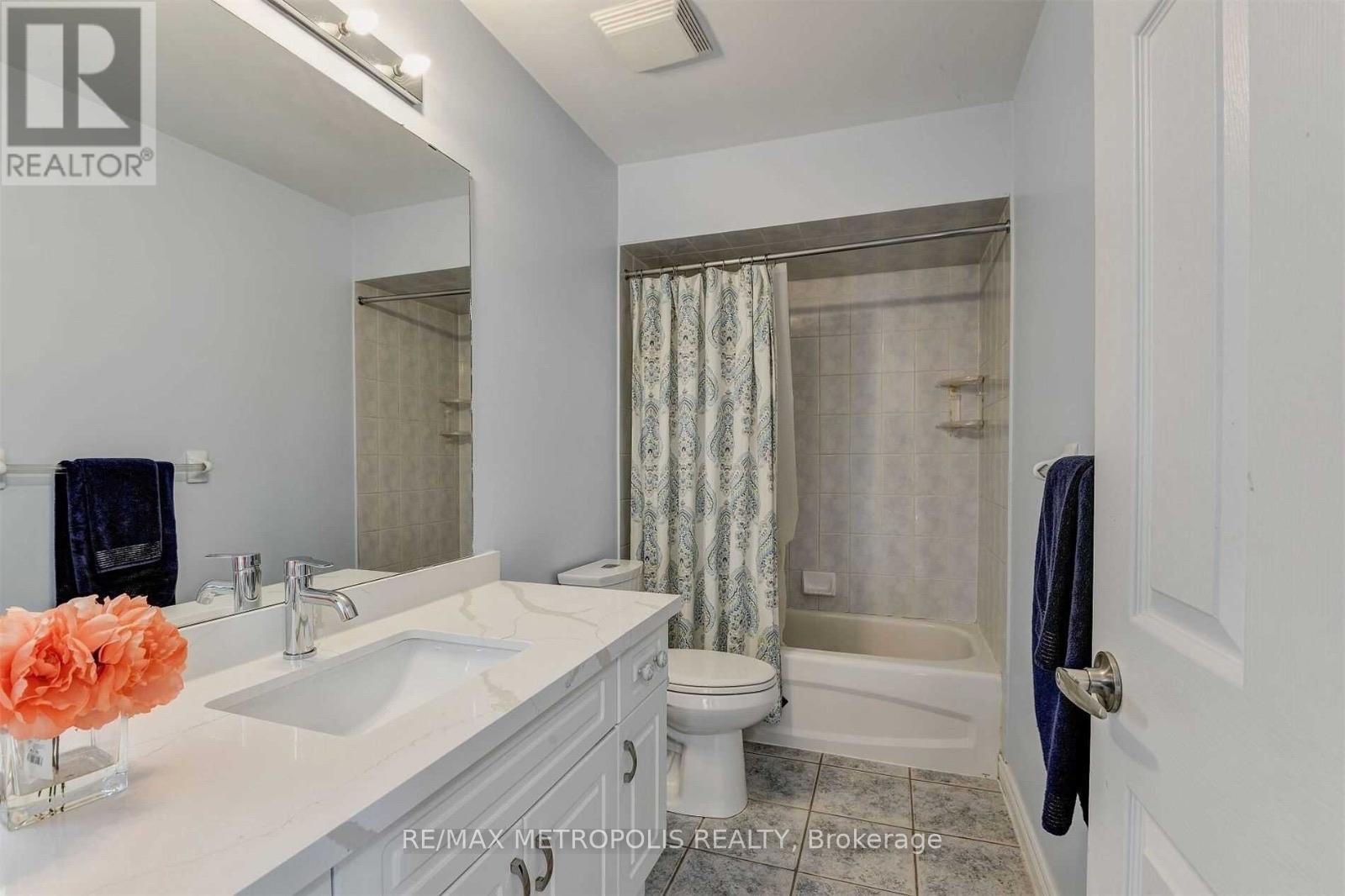Main - 24 Viceroy Crescent, Brampton, Ontario  L7A 1V6 - Photo 6 - W13119020