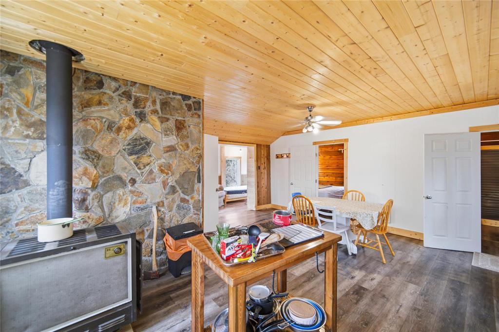 13 Block 6 Road, Whiteshell Provincial Pk, Manitoba  R0E 0N0 - Photo 12 - 202610323