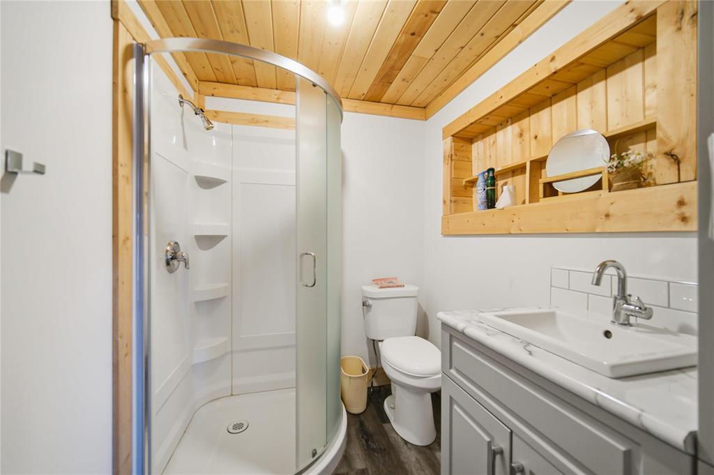 13 Block 6 Road, Whiteshell Provincial Pk, Manitoba  R0E 0N0 - Photo 9 - 202610323