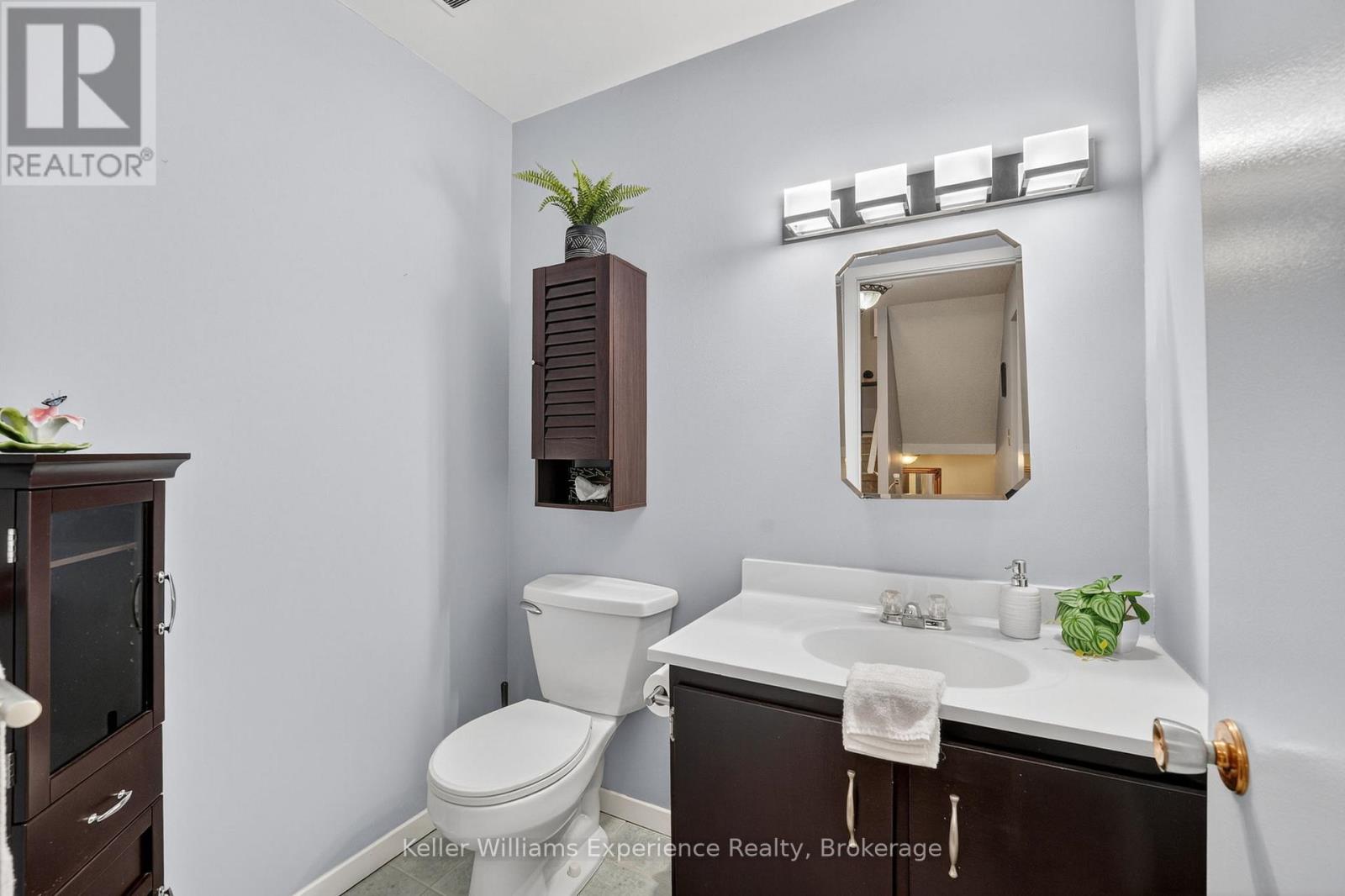 75 Southbank Drive, Bracebridge, Ontario  P1L 1G2 - Photo 5 - X12875760