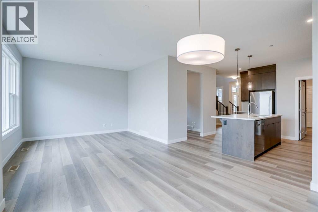 77 Calhoun Crescent Ne, Calgary, Alberta  T3P 1X9 - Photo 6 - A2301948