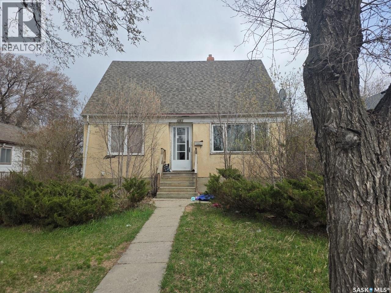 1167 Elphinstone Street, Regina, Saskatchewan  S4T 3M2 - Photo 1 - SK035759
