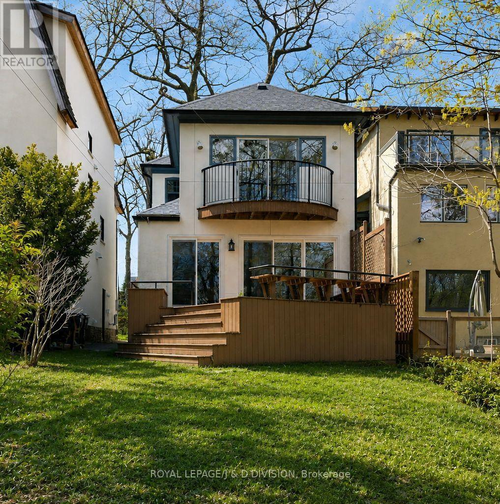 183 HUDSON DRIVE, Toronto, Ontario