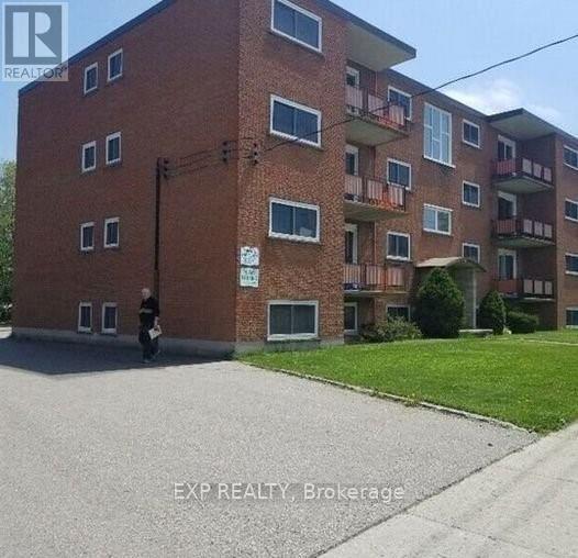 9 - 12 WESTMOUNT ROAD, Kitchener, Ontario
