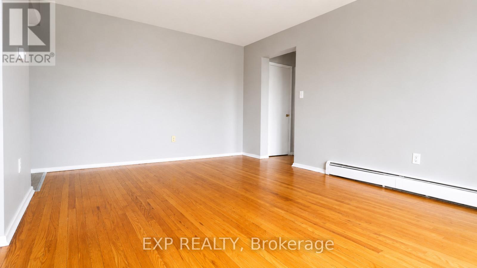 9 - 12 Westmount Road, Kitchener, Ontario  N2M 1R5 - Photo 6 - X13118804