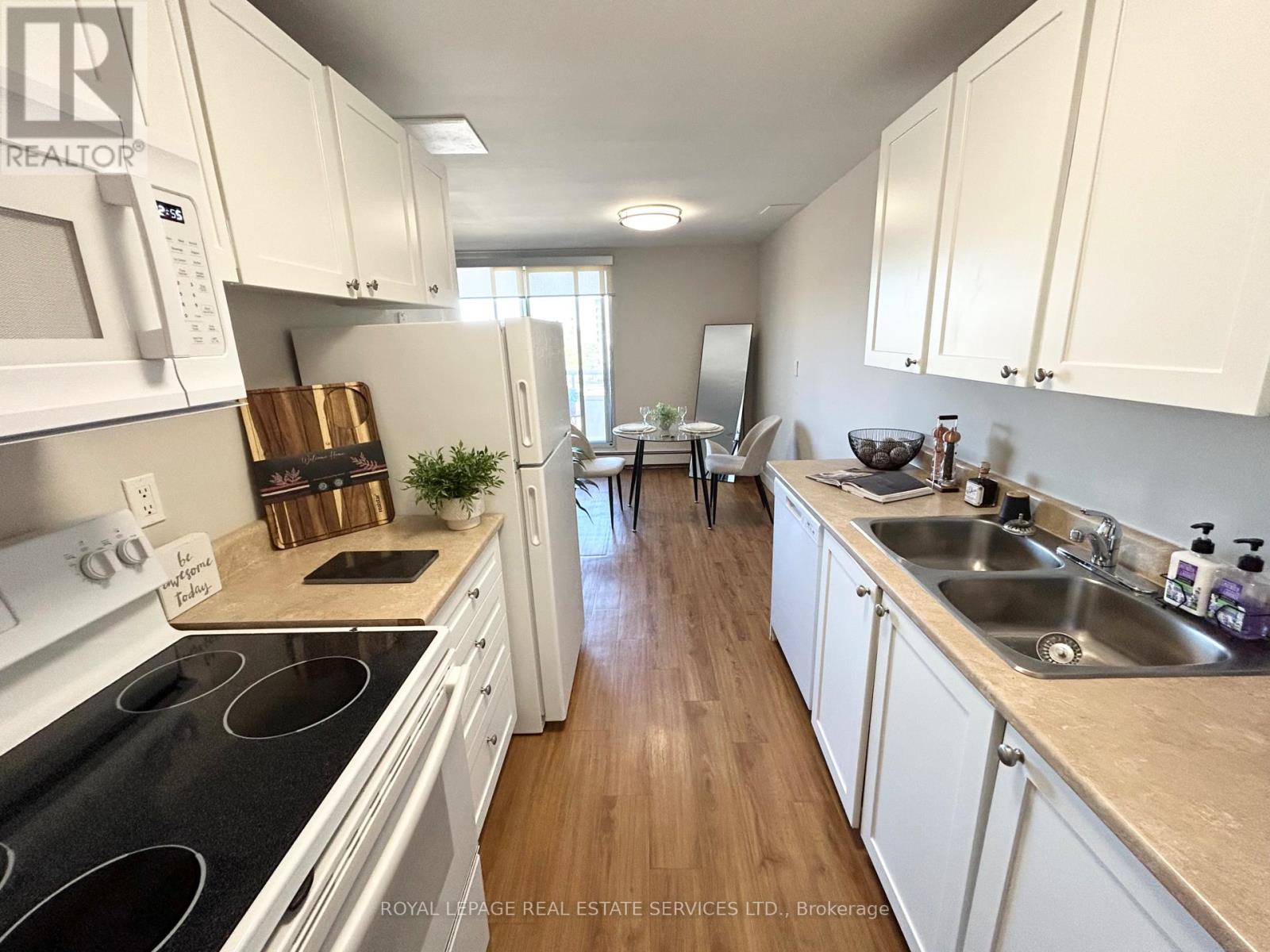609 - 10 Overlea Drive, Kitchener, Ontario  N2M 5B8 - Photo 4 - X13118870