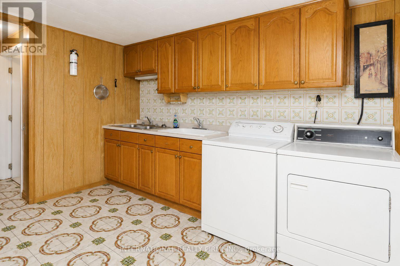 24 Morgan Avenue, Toronto, Ontario  M8Y 2Z8 - Photo 29 - W13118072