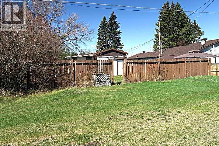 4 21a St Close, Bowden, Alberta  T0M 0K0 - Photo 9 - A2306884