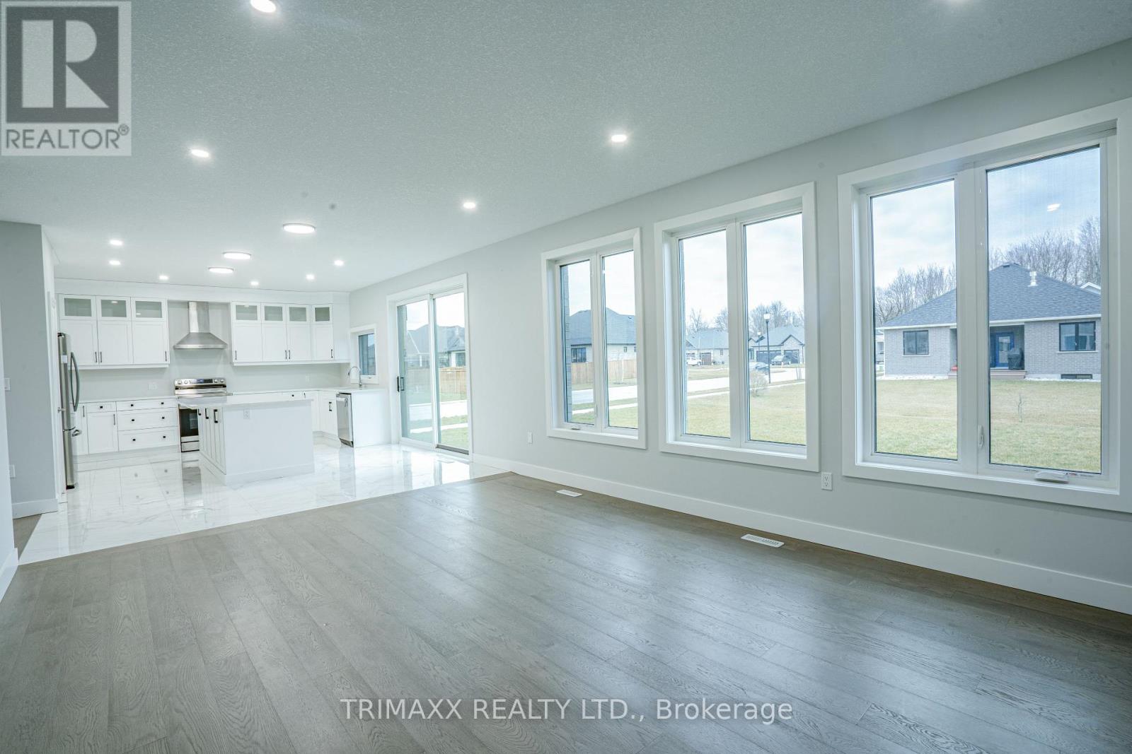 188 Foxborough Place, Thames Centre, Ontario  N0M 2P0 - Photo 15 - X13057336