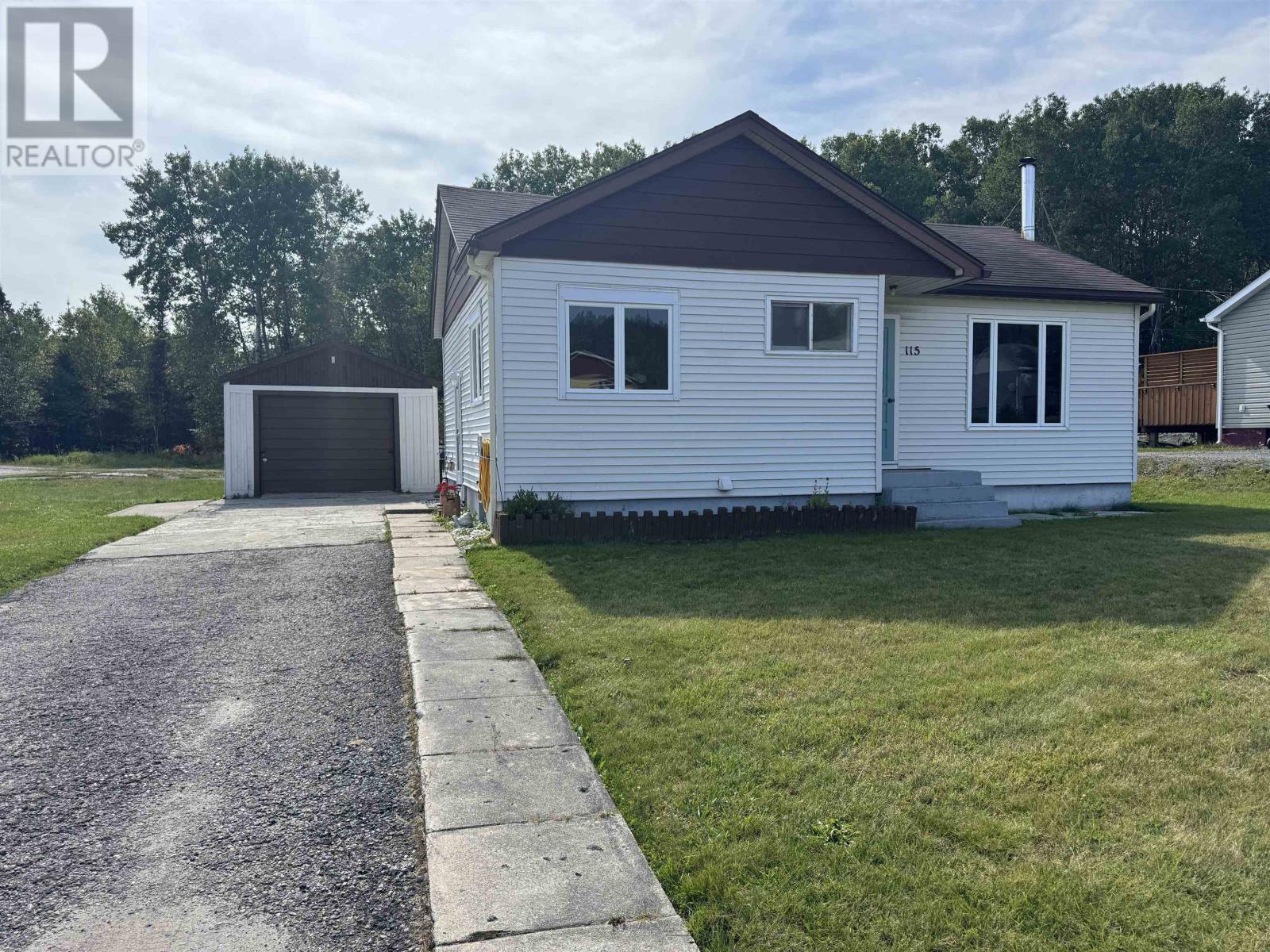 115 Warbler DR, Manitouwadge, Ontario