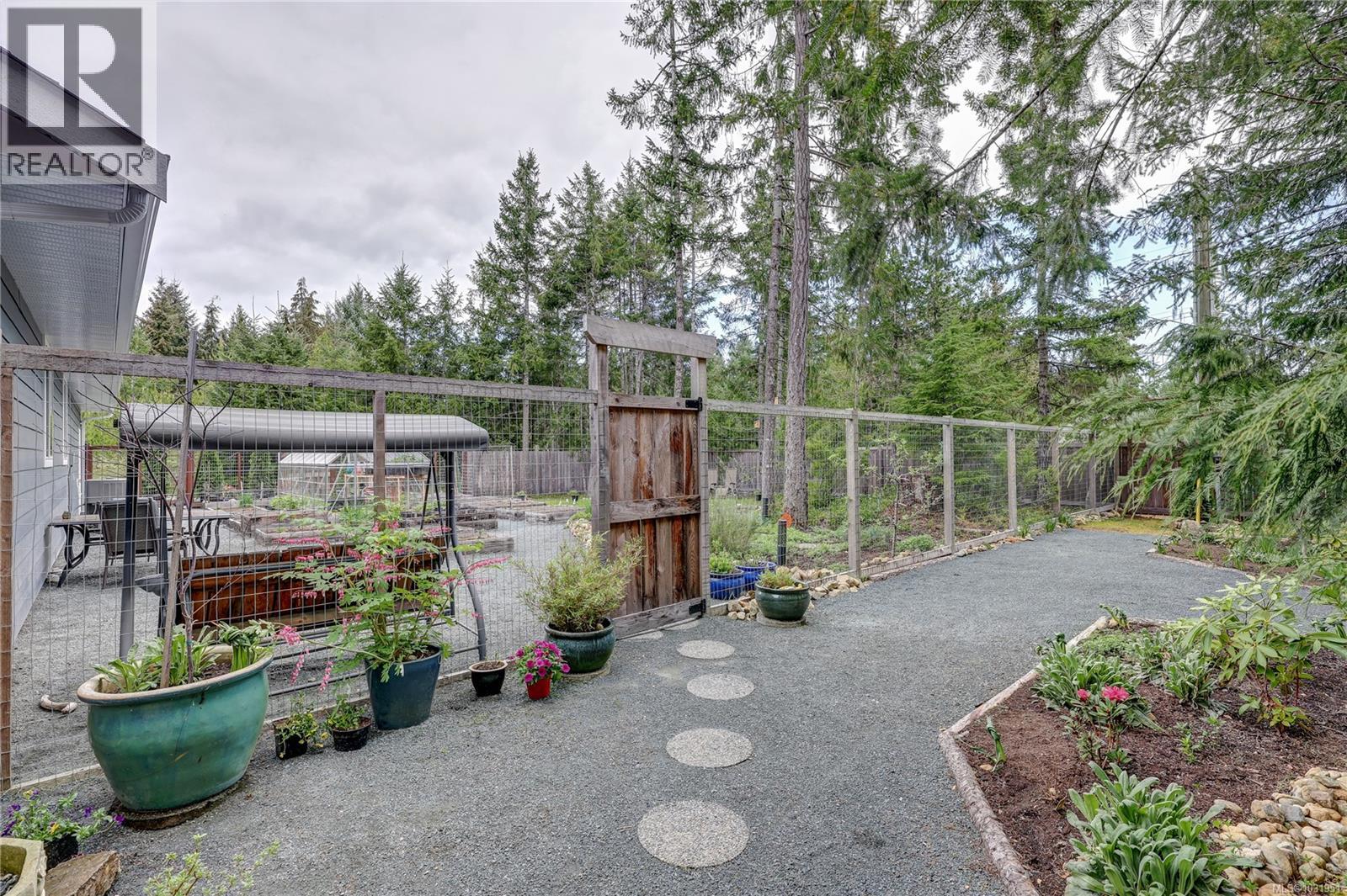 1868 Galvin Pl, Qualicum Beach, British Columbia  V9K 2L7 - Photo 40 - 1031951