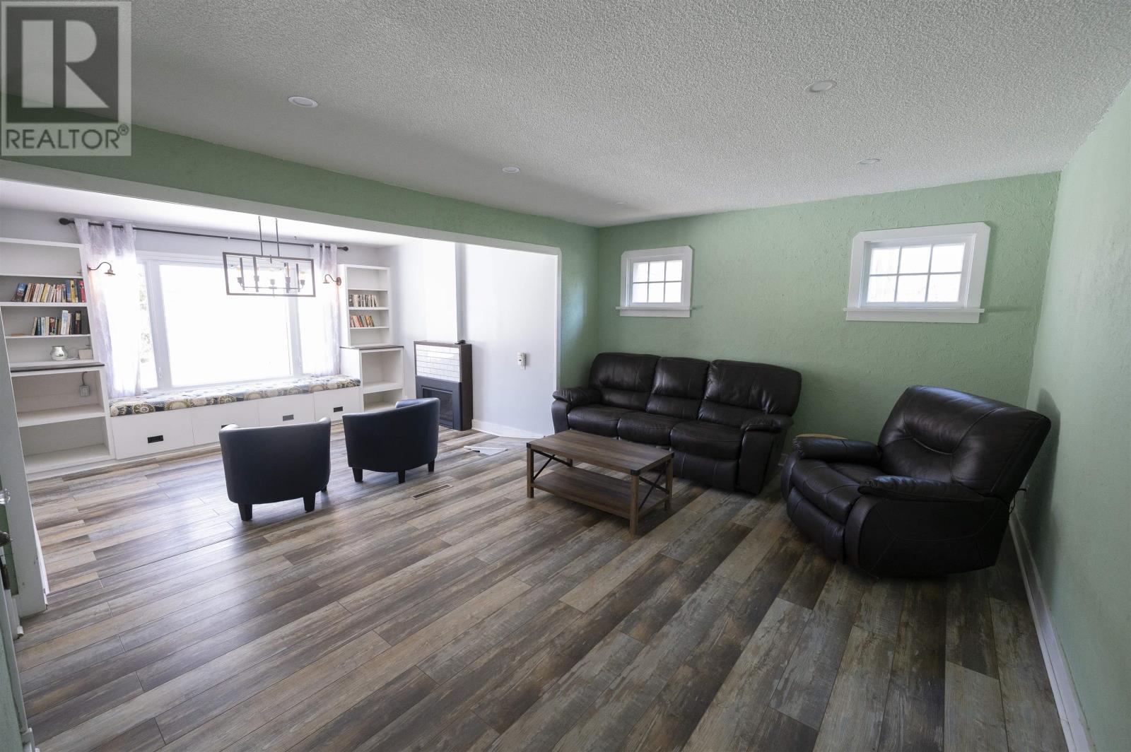1744 Broadway Avenue, Thunder Bay, Ontario  P7K 1M5 - Photo 5 - TB2601004