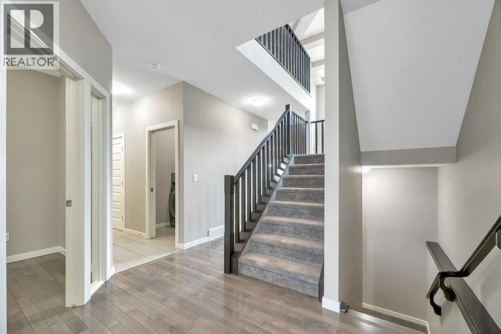 29 Aspen Summit Point Sw, Calgary, Alberta T3H 0V9 - Photo 6 - A2306584