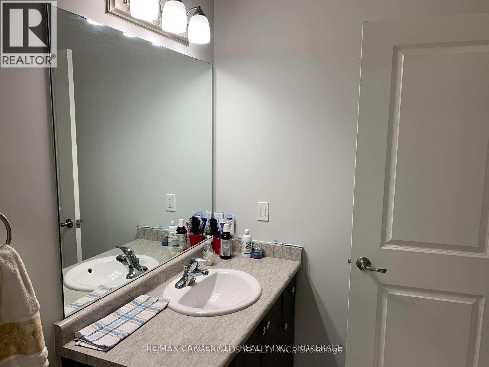 3649 Allen Trail, Fort Erie, Ontario  L0S 1R0 - Photo 10 - X13119094