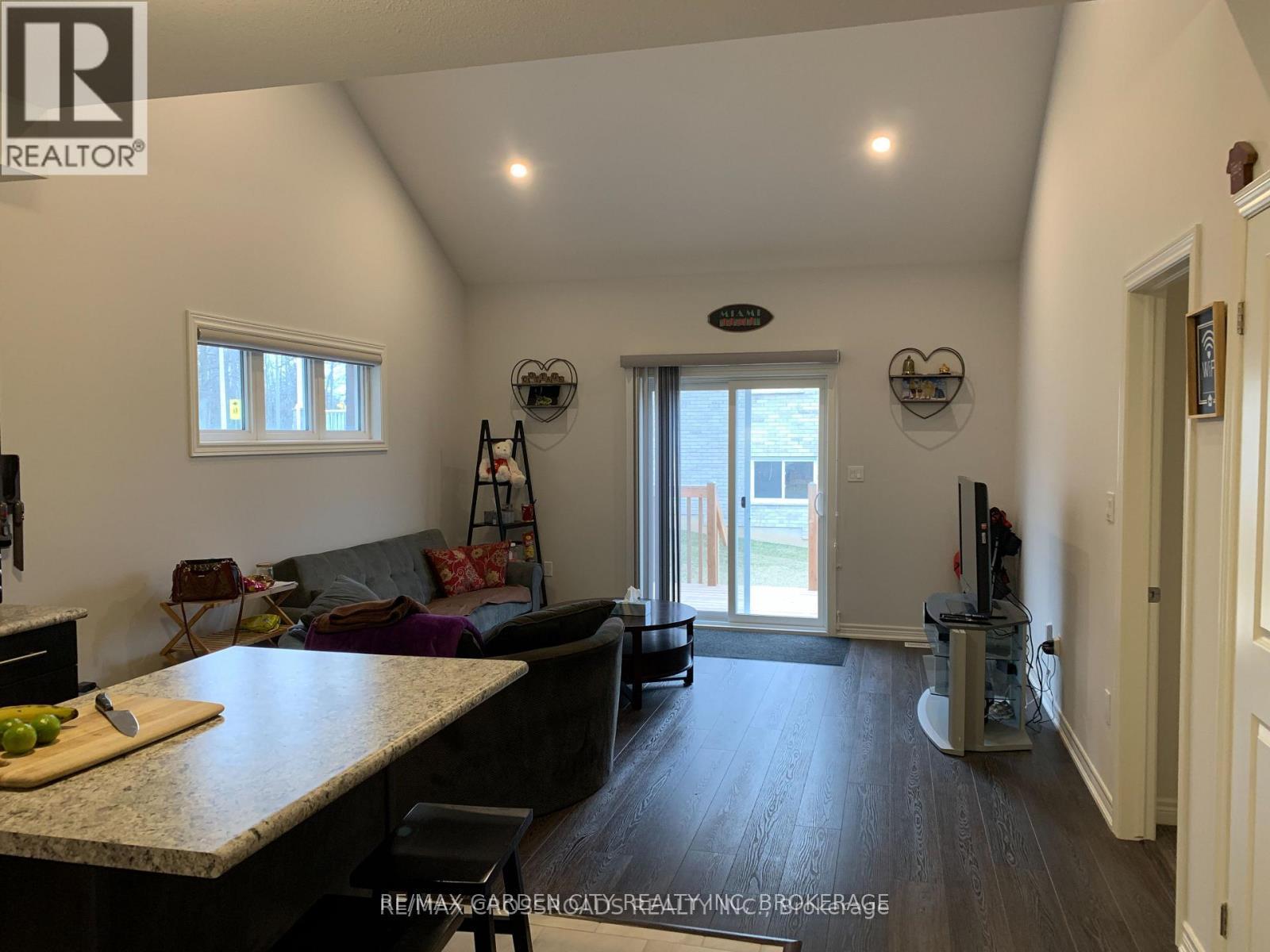 3649 Allen Trail, Fort Erie, Ontario  L0S 1R0 - Photo 4 - X13119094
