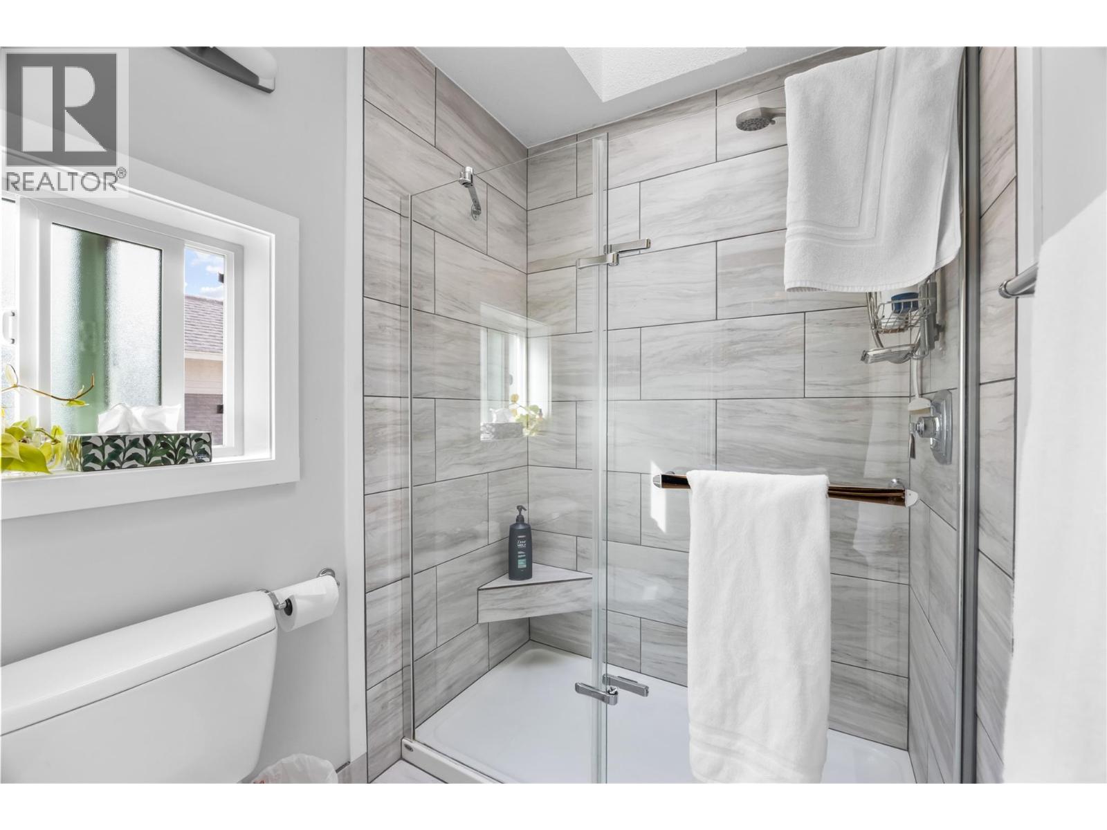 2520 Evergreen Drive, Penticton, British Columbia  V2A 7Y2 - Photo 19 - 10387046