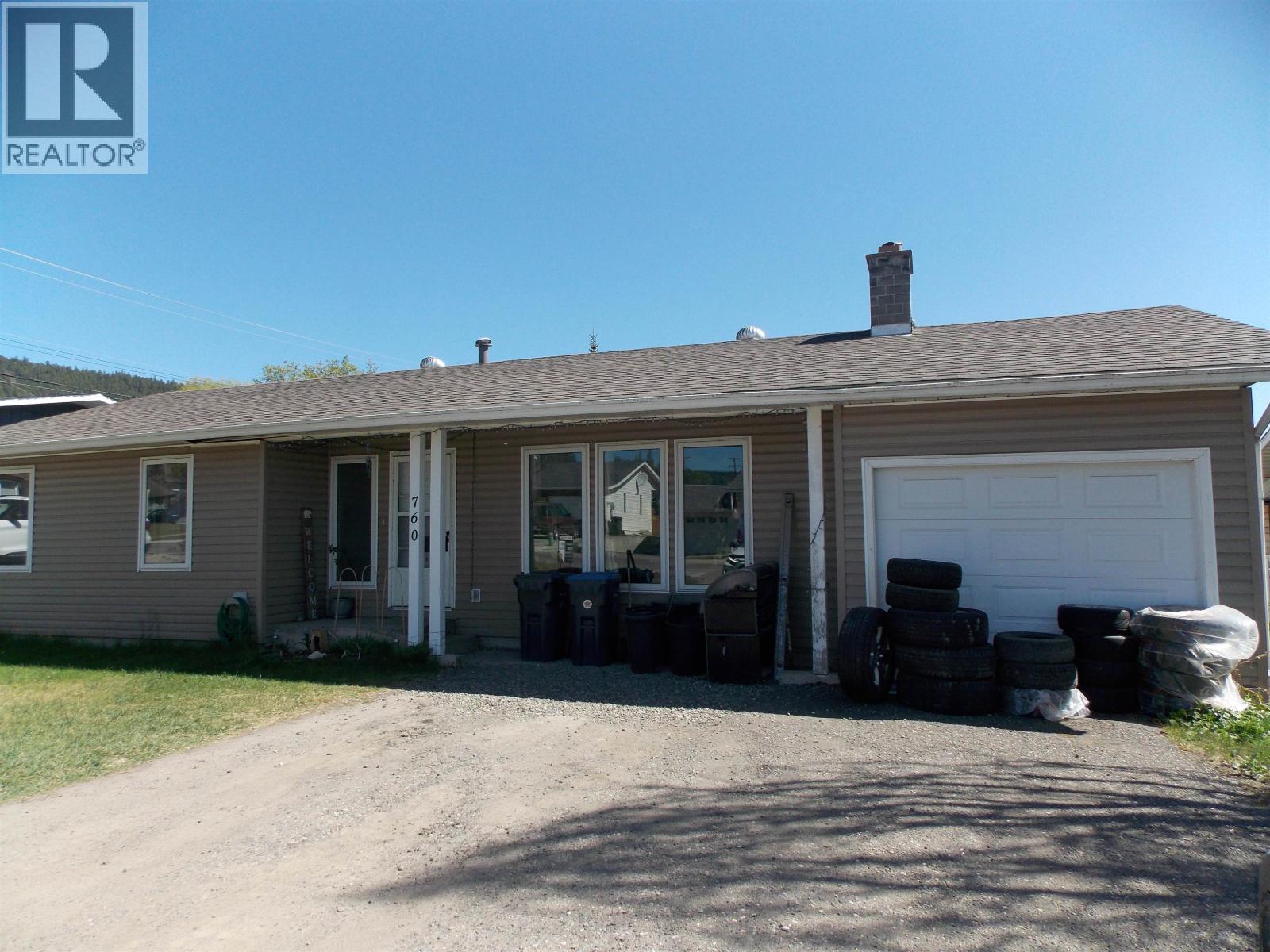 760 Smith Street, Williams Lake, British Columbia V2G 4A5 - Photo 1 - R3121299