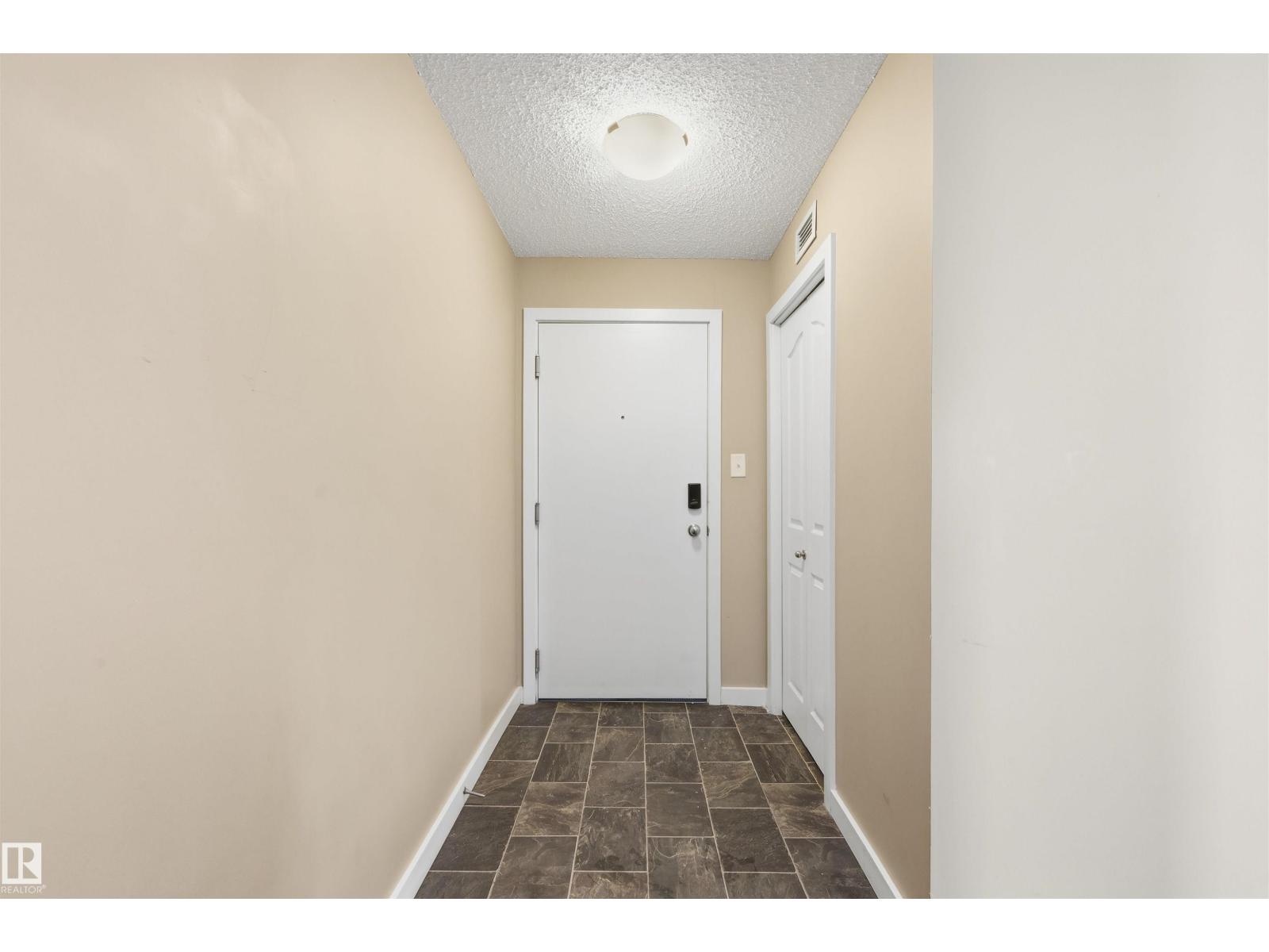 #221 1070 Mcconachie Bv Nw, Edmonton, Alberta  T5Y 0X1 - Photo 3 - E4486765