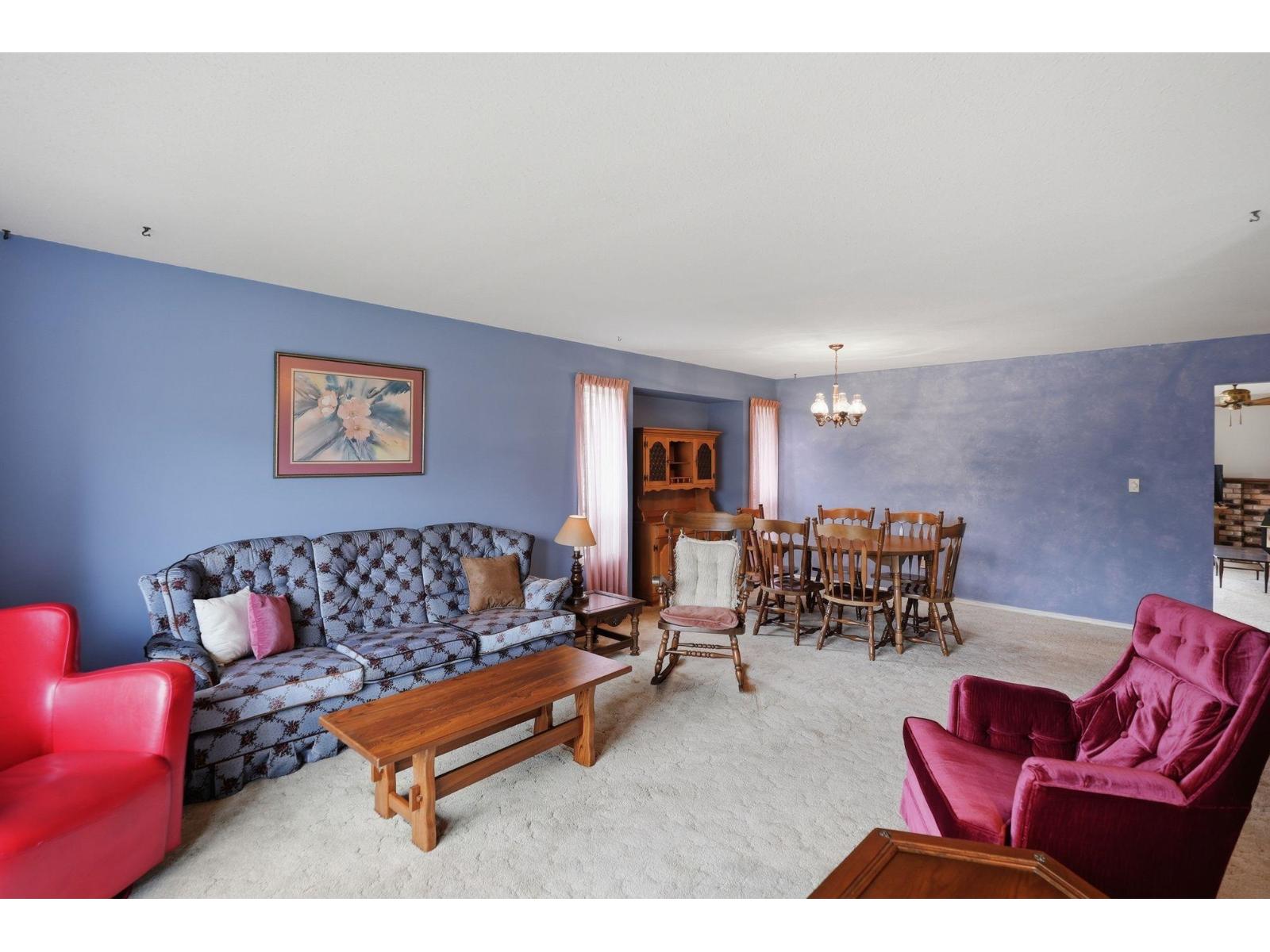 46337 Christina Drive, Sardis East Vedder, Chilliwack, British Columbia  V2R 2B5 - Photo 11 - R3122832