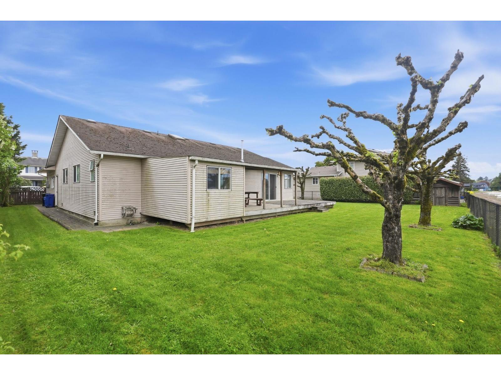 46337 Christina Drive, Sardis East Vedder, Chilliwack, British Columbia  V2R 2B5 - Photo 28 - R3122832